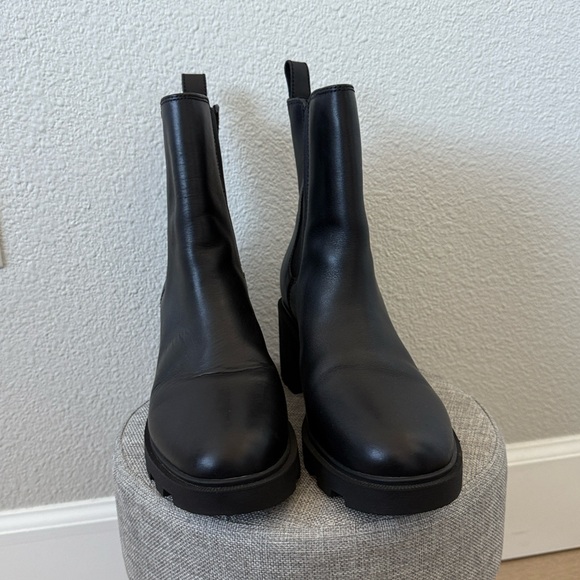 J.Crew Black Leather Chelsea Biker Chunky Lug Sole 9 Heeled Boot - Picture 4 of 13